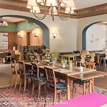 Sporthotel Pontresina Hotel 3*