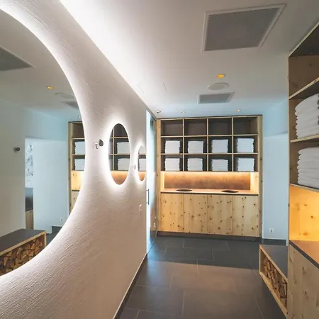 Sporthotel Pontresina 3*