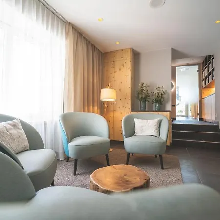 Sporthotel Pontresina 호텔 폰트레시나